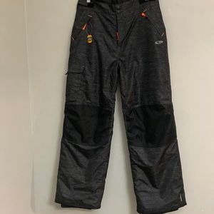 Champion Youth dark gray and black Venturedry water resitant snow pants XL 16-18